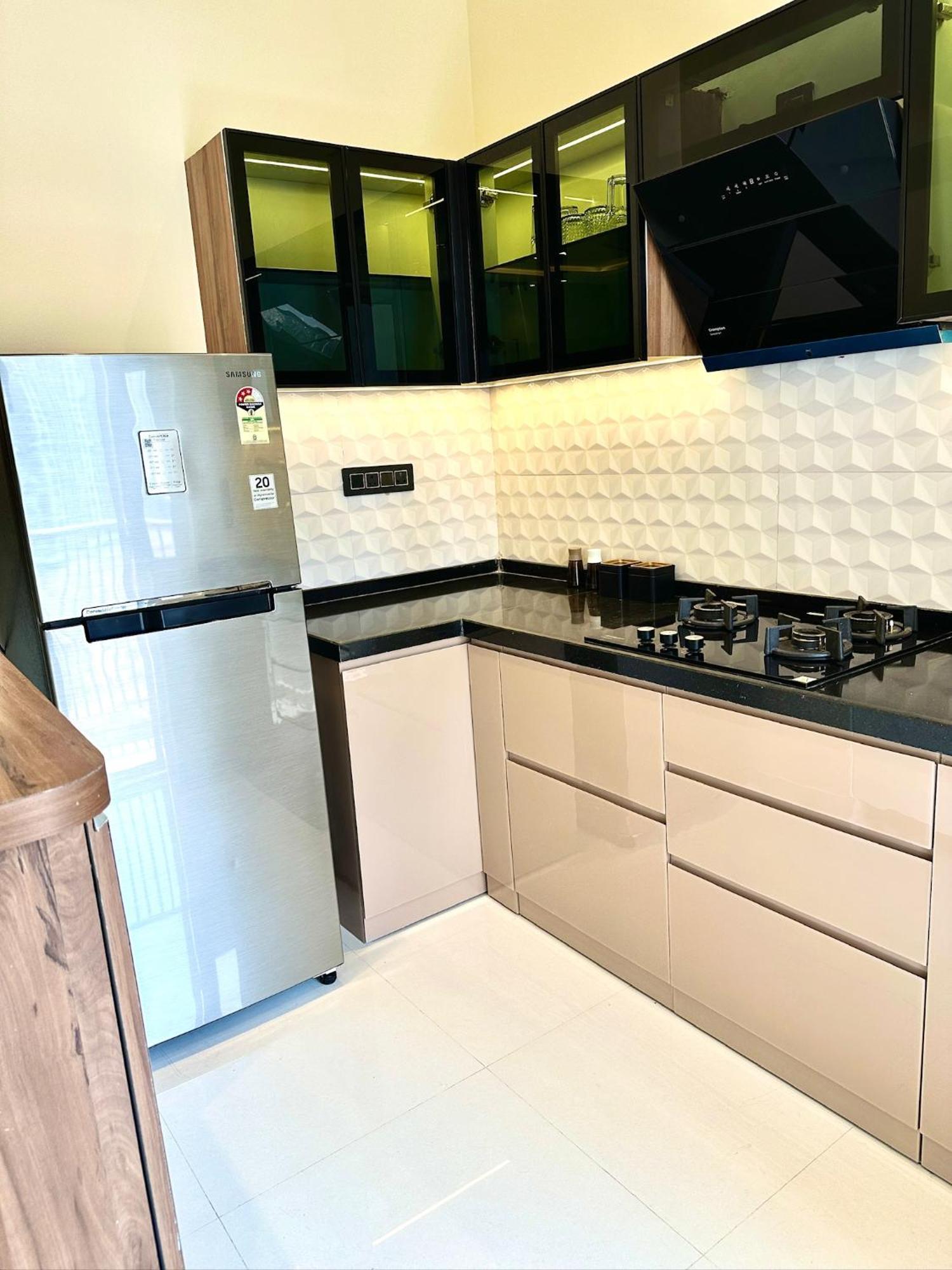 Peacock Palace 2Bhk Modern Ac Flat In Baner 푸네 외부 사진