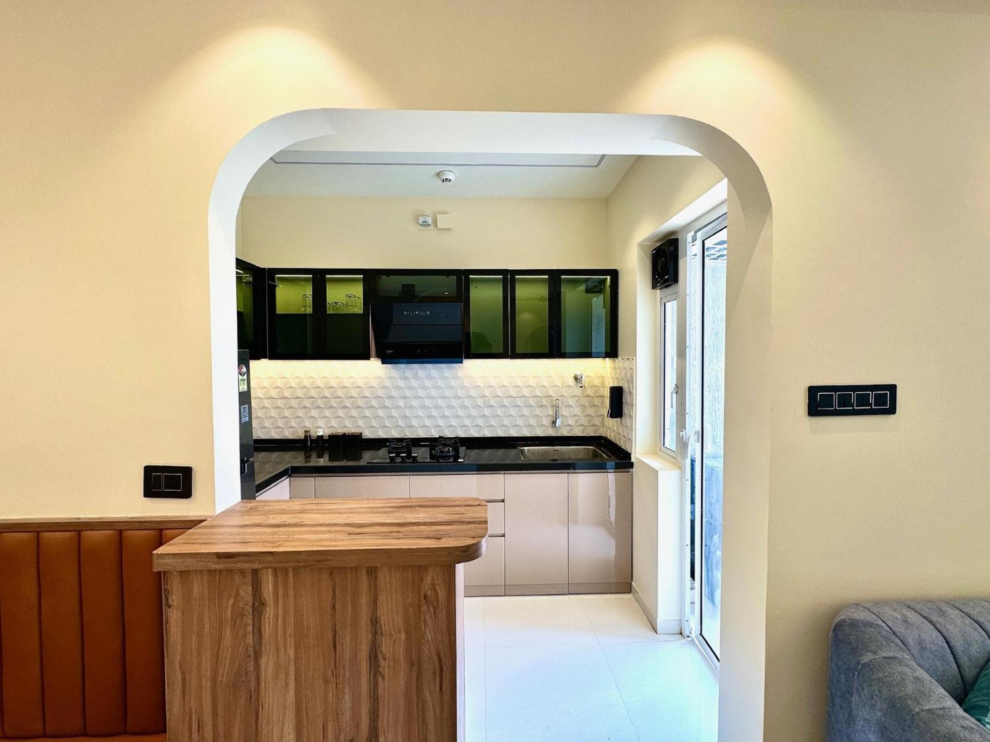 Peacock Palace 2Bhk Modern Ac Flat In Baner 푸네 외부 사진