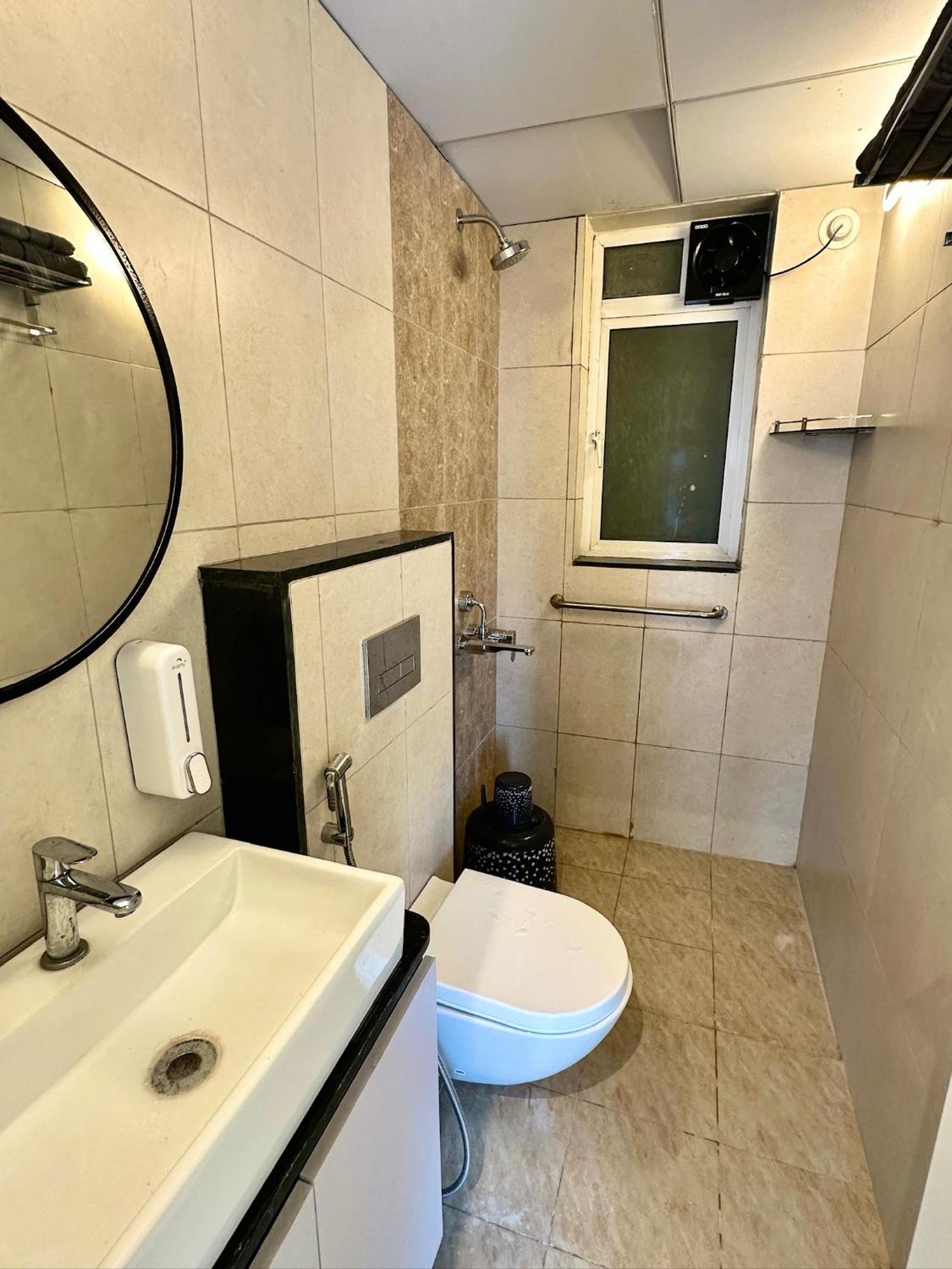 Peacock Palace 2Bhk Modern Ac Flat In Baner 푸네 외부 사진